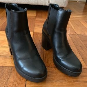 Bershka platform boots